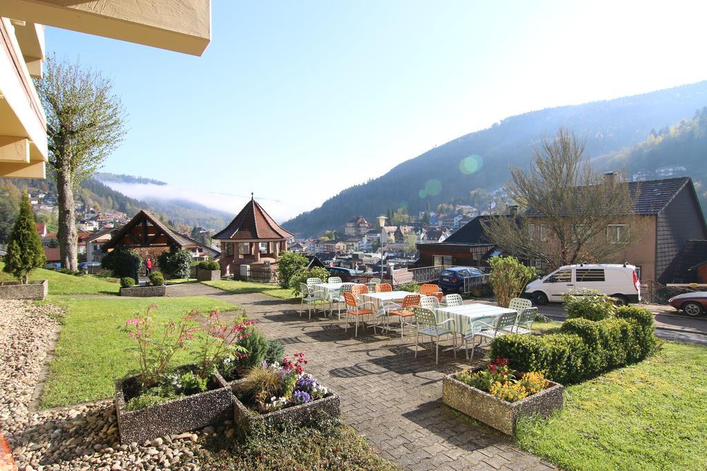 Hotel Bergfrieden 바드윌드바드 외부 사진