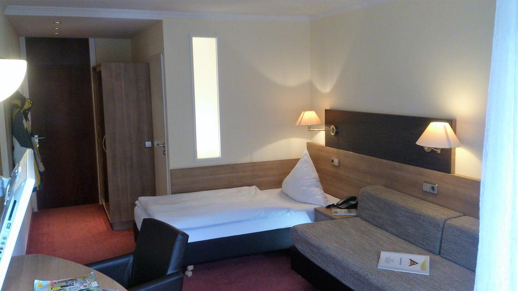 Hotel Bergfrieden 바드윌드바드 외부 사진